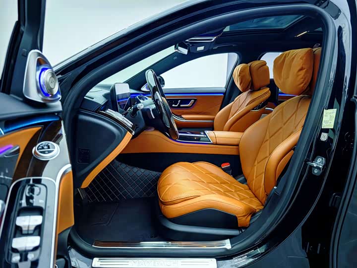 Фото 6 - Mercedes-Benz Maybach S-Class