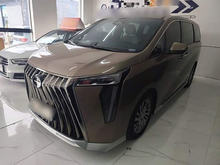 Фото 2 - GAC Trumpchi M8