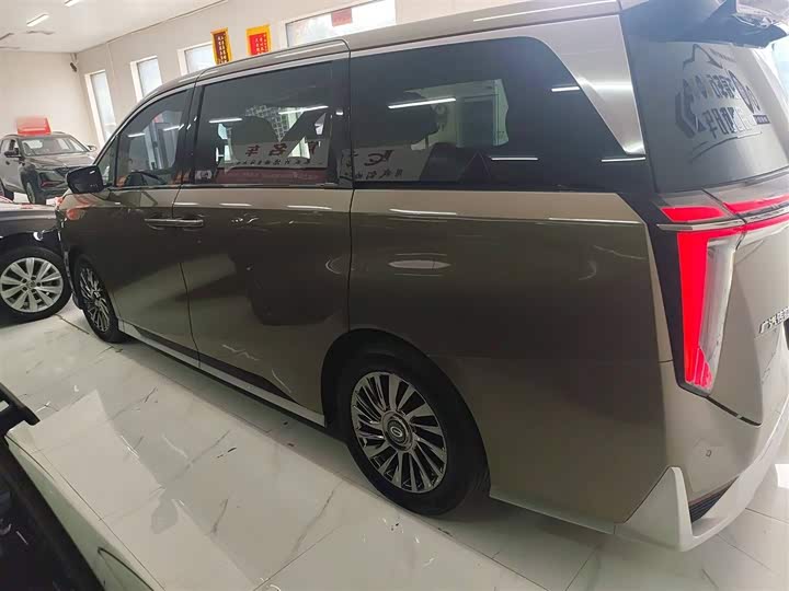 Фото 8 - GAC Trumpchi M8