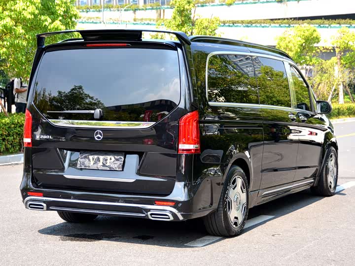 Фото 4 - Mercedes-Benz V-Class