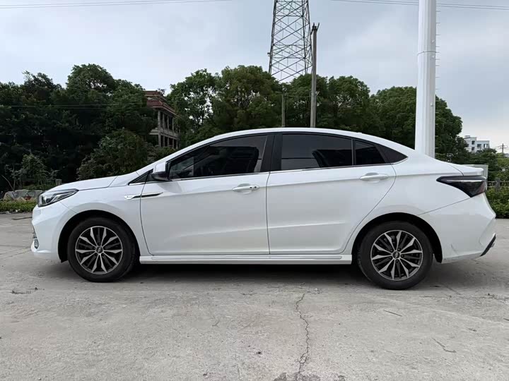 Фото 4 - Chery Omoda S5 (Arrizo 5 Plus)