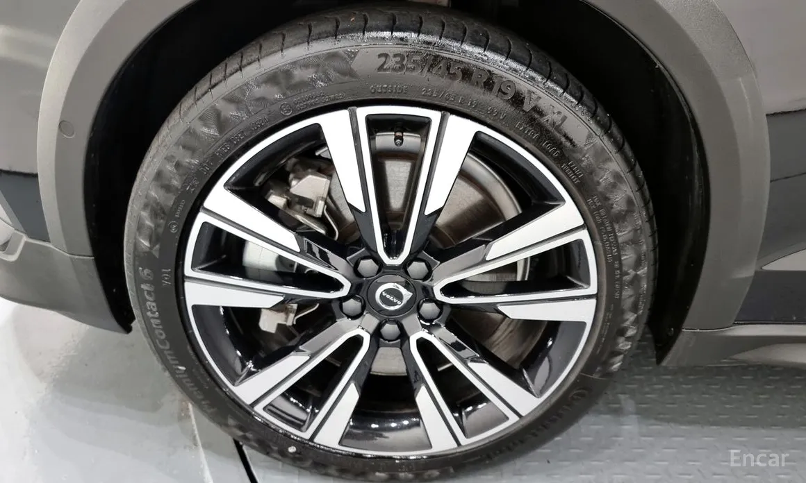 Фото 5 - Volvo V60