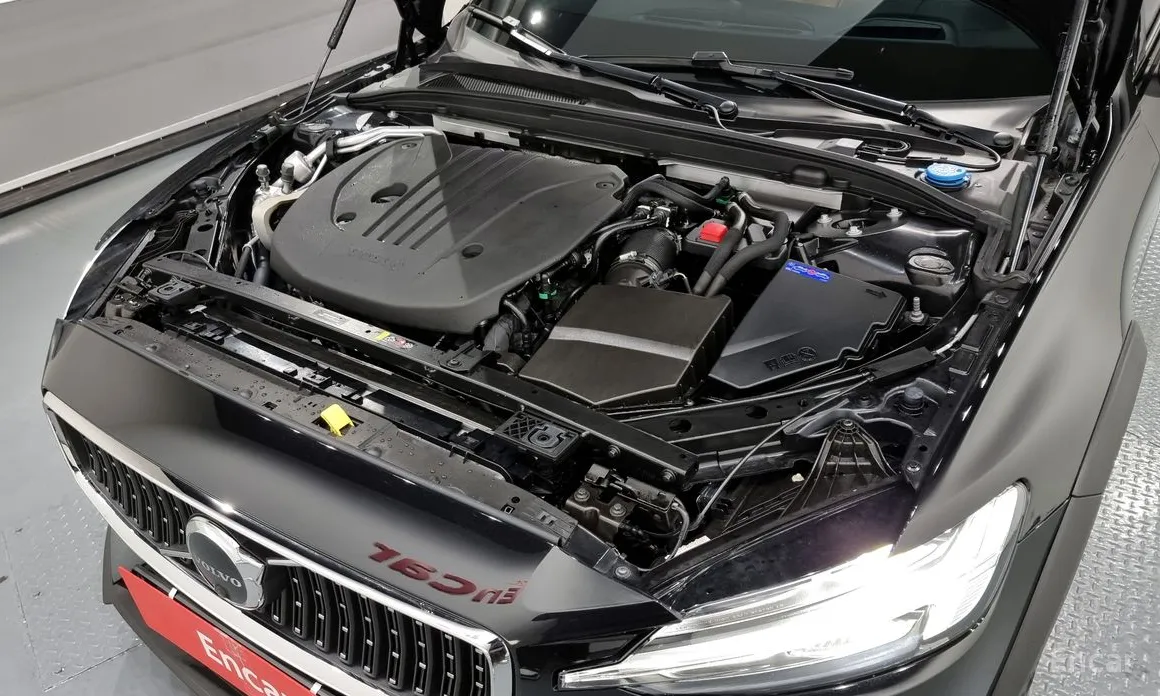 Фото 6 - Volvo V60