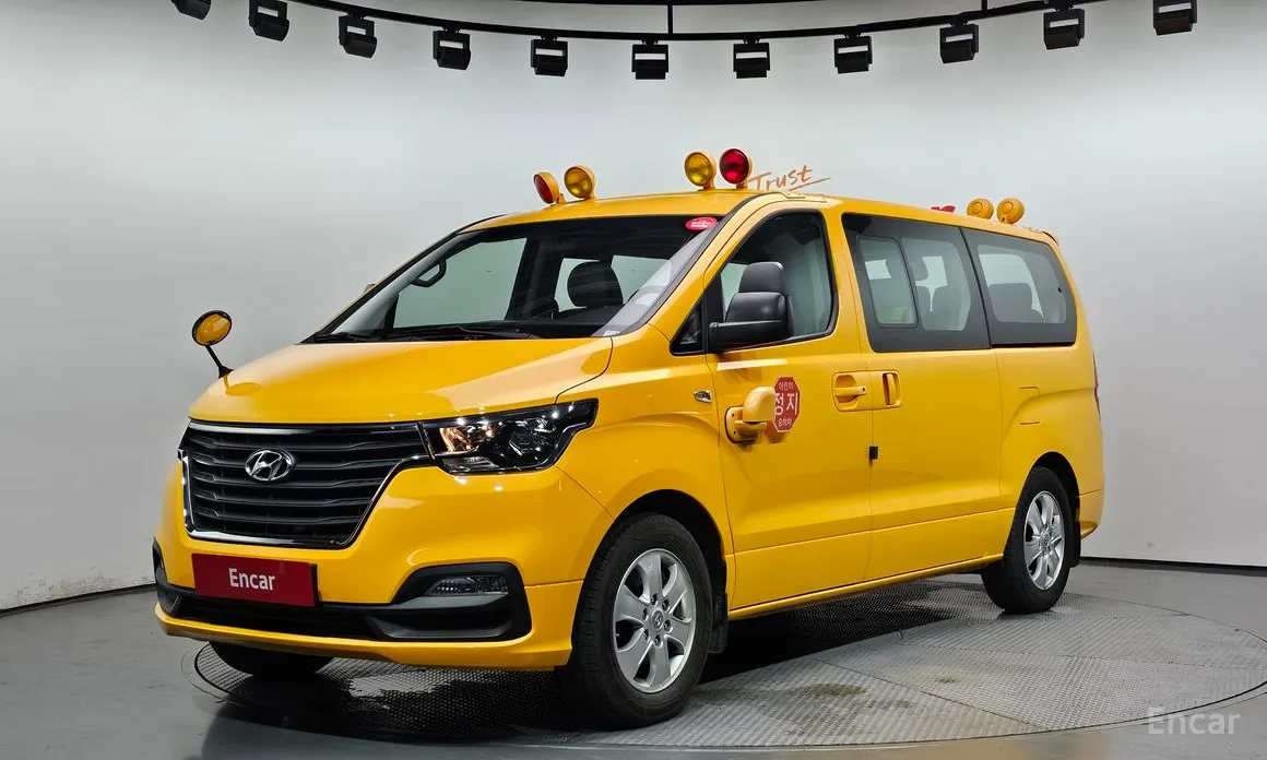 Фото 1 - Hyundai Starex