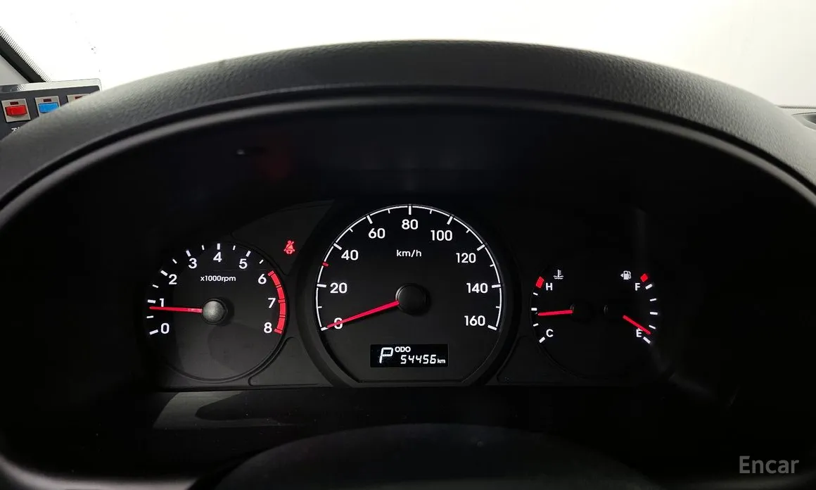 Фото 8 - Hyundai Starex