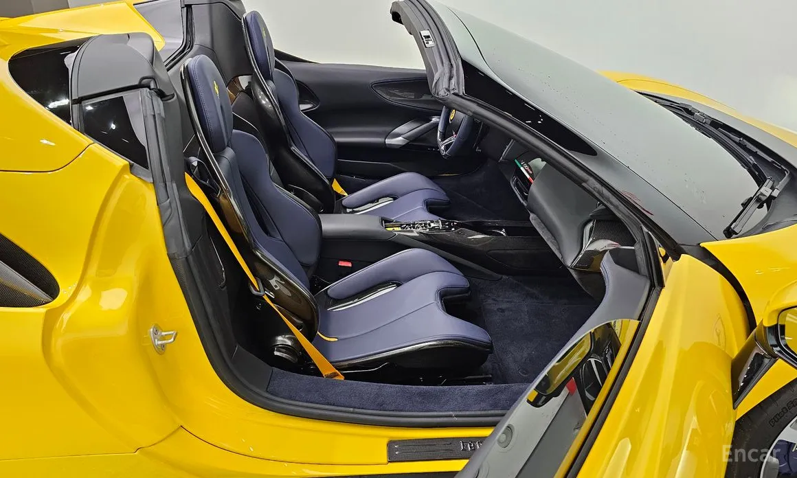 Фото 10 - Ferrari SF90