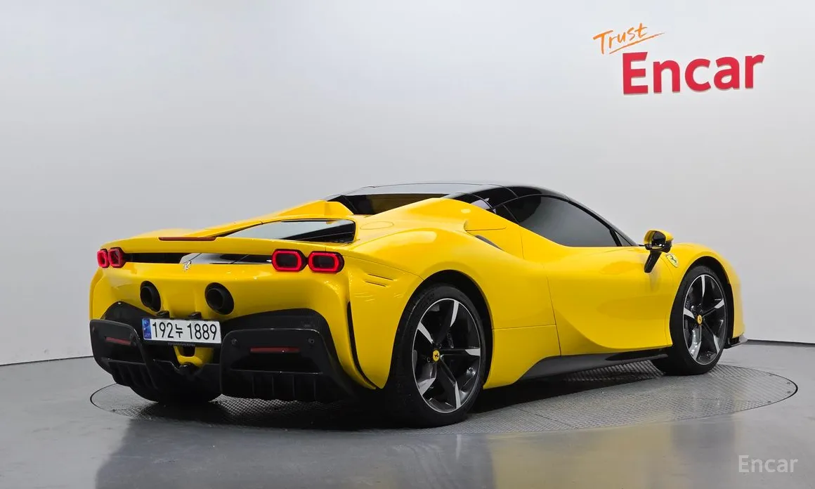 Фото 2 - Ferrari SF90