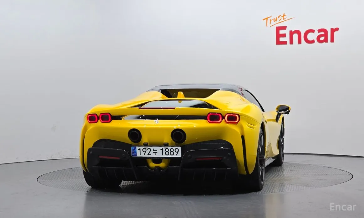 Фото 4 - Ferrari SF90