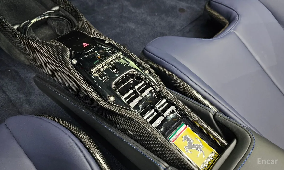 Фото 9 - Ferrari SF90