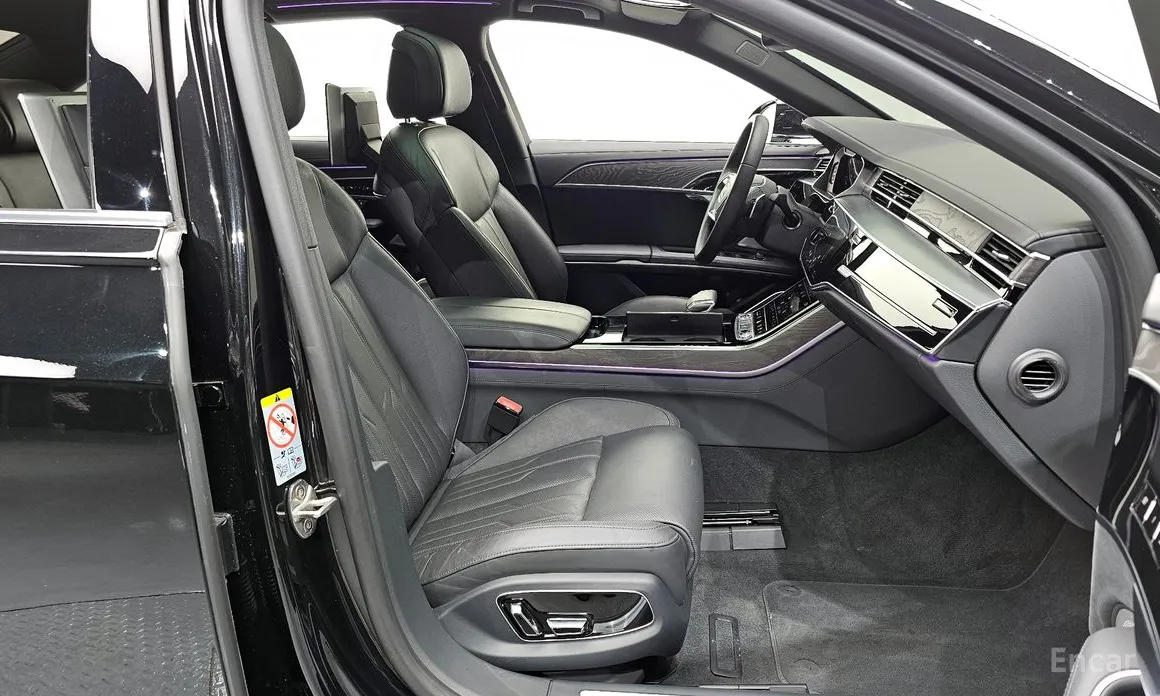 Фото 15 - Audi A8