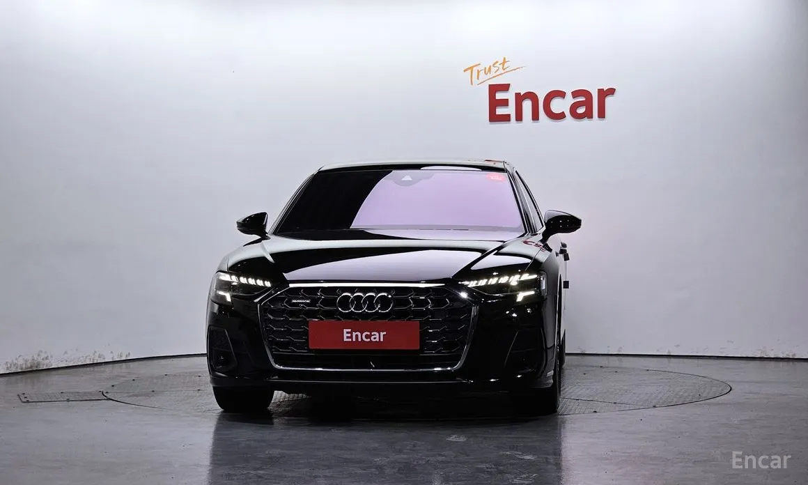 Фото 3 - Audi A8