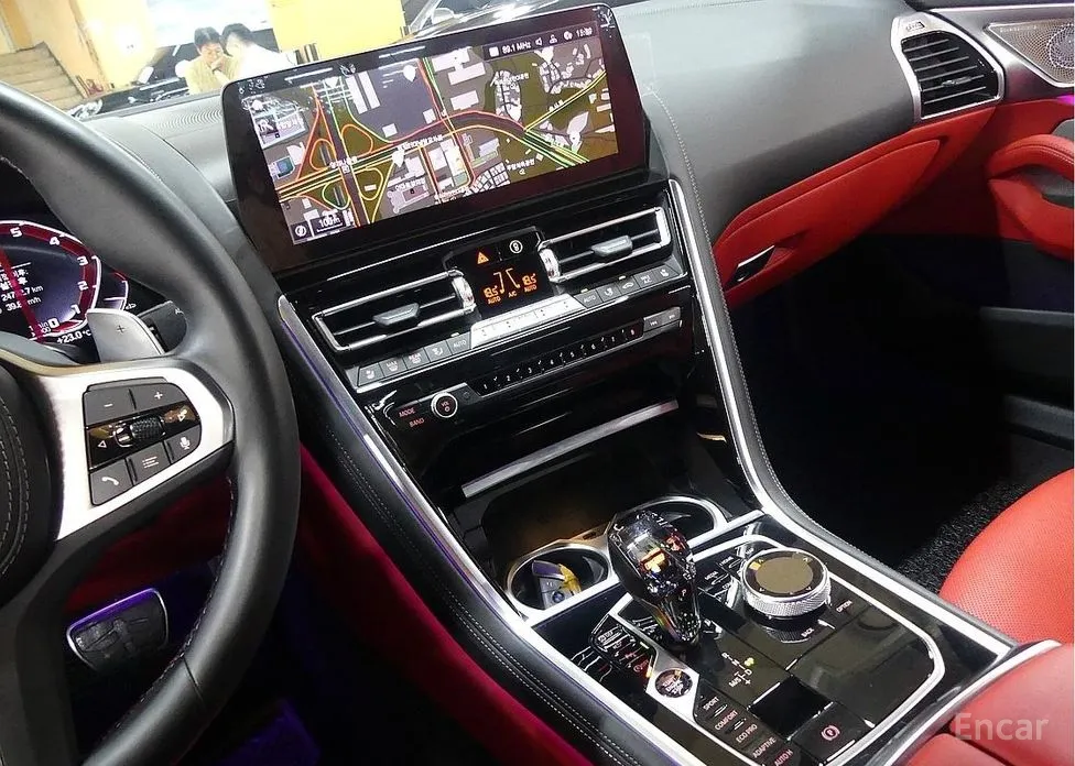 Фото 12 - BMW 8 Series