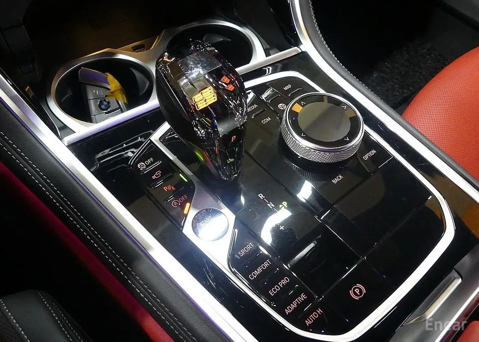 Фото 9 - BMW 8 Series