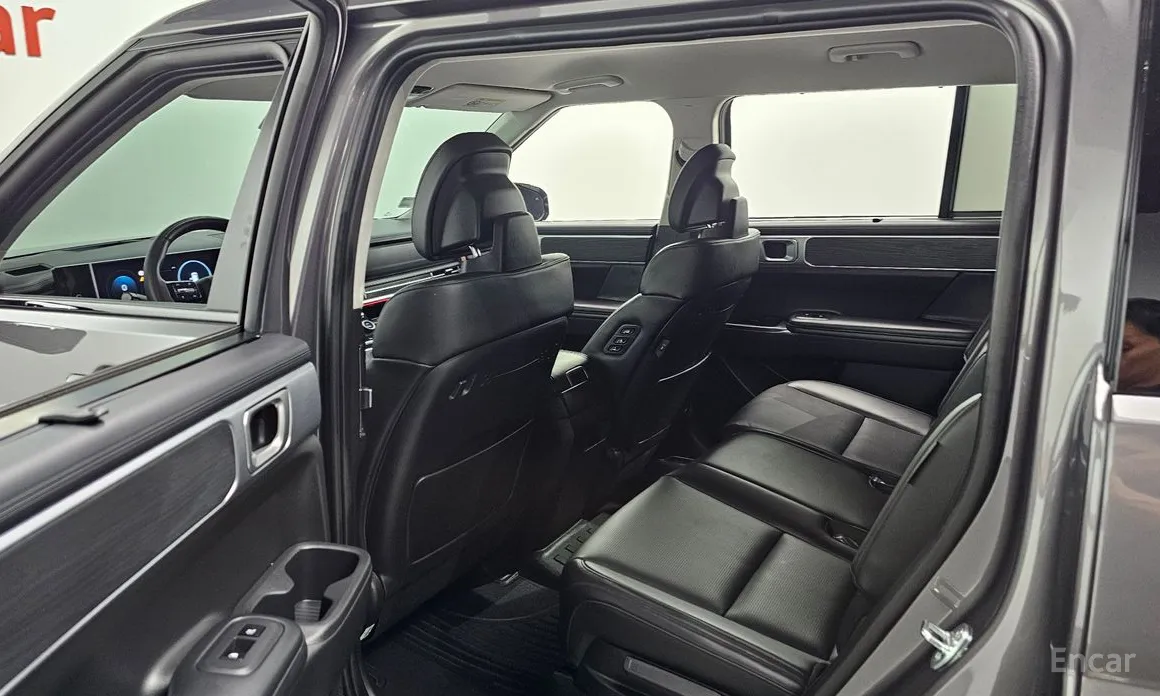 Фото 12 - Hyundai Santa Fe