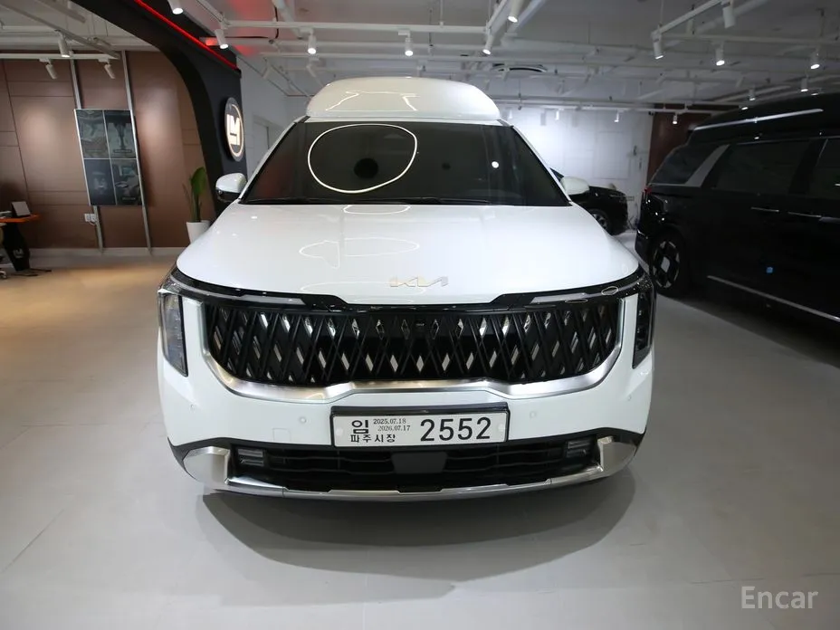 Фото 1 - Kia Carnival