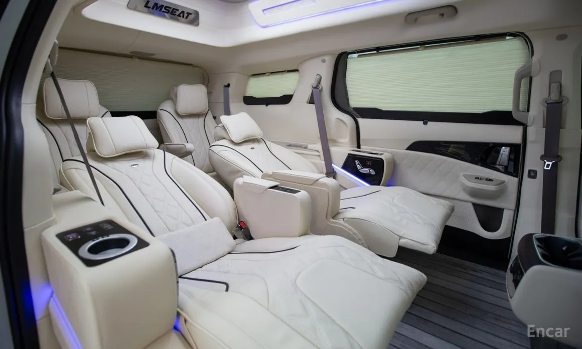 Фото 11 - Kia Carnival