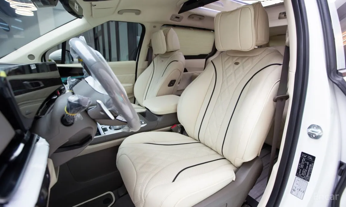 Фото 4 - Kia Carnival