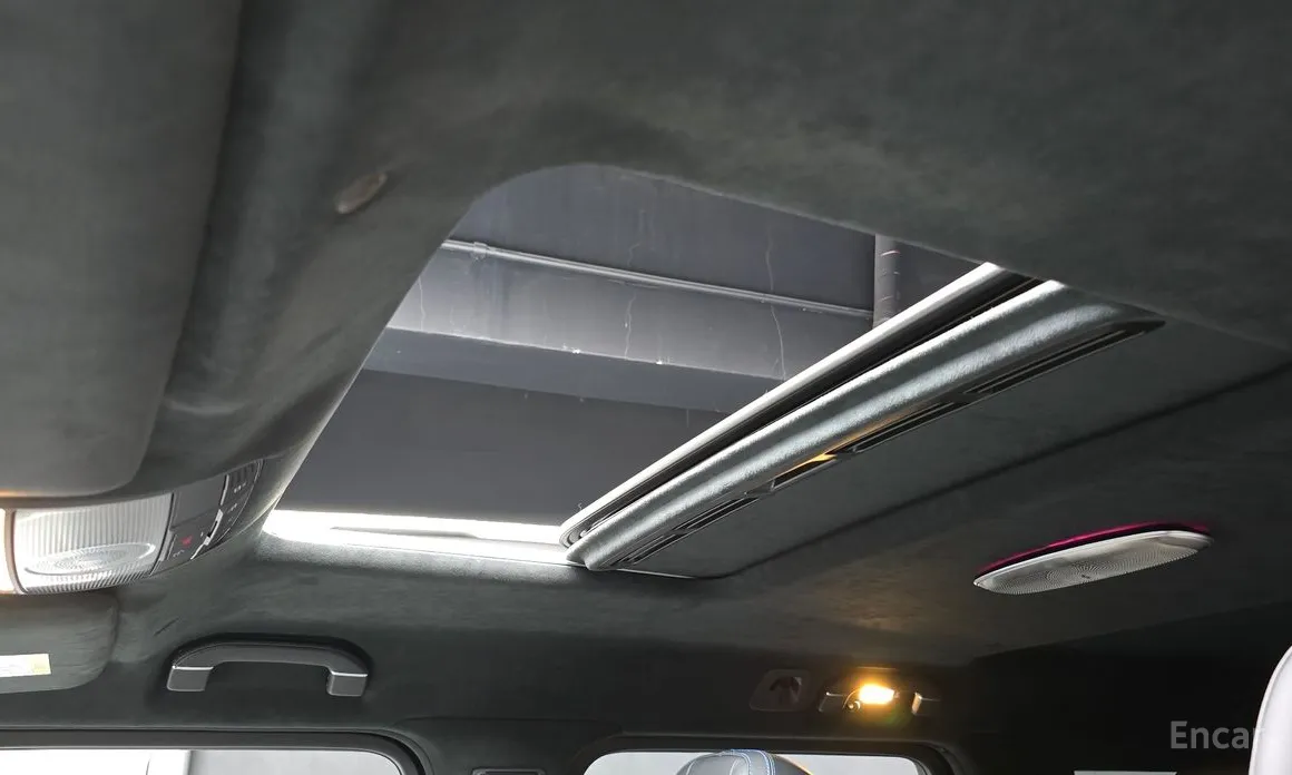 Фото 19 - Mercedes-Benz G-Class