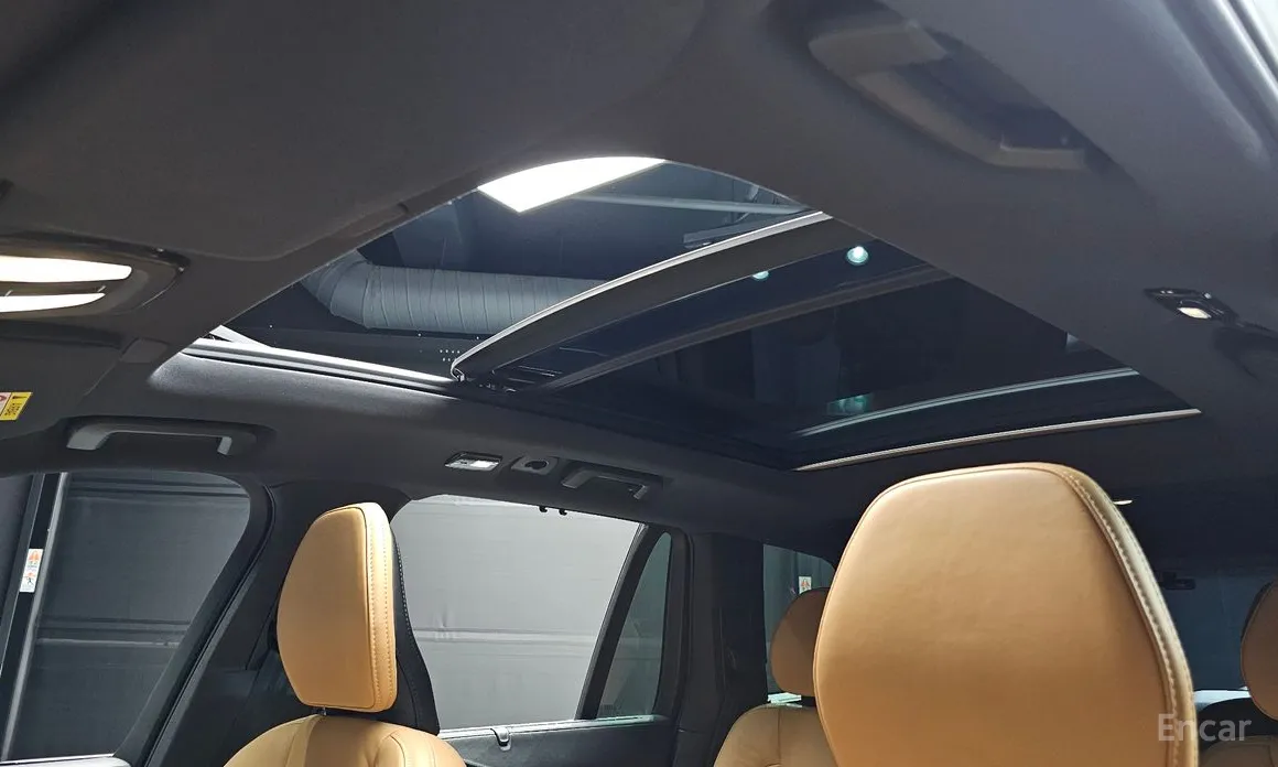 Фото 17 - Volvo XC90