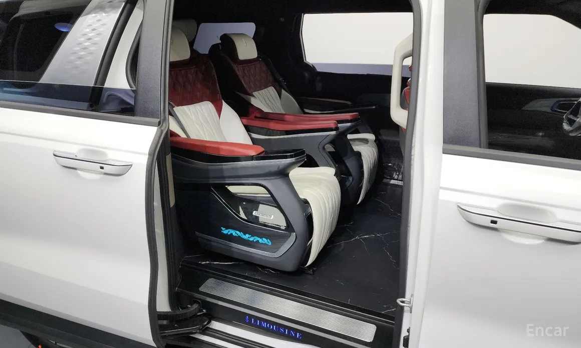 Фото 12 - Kia Carnival