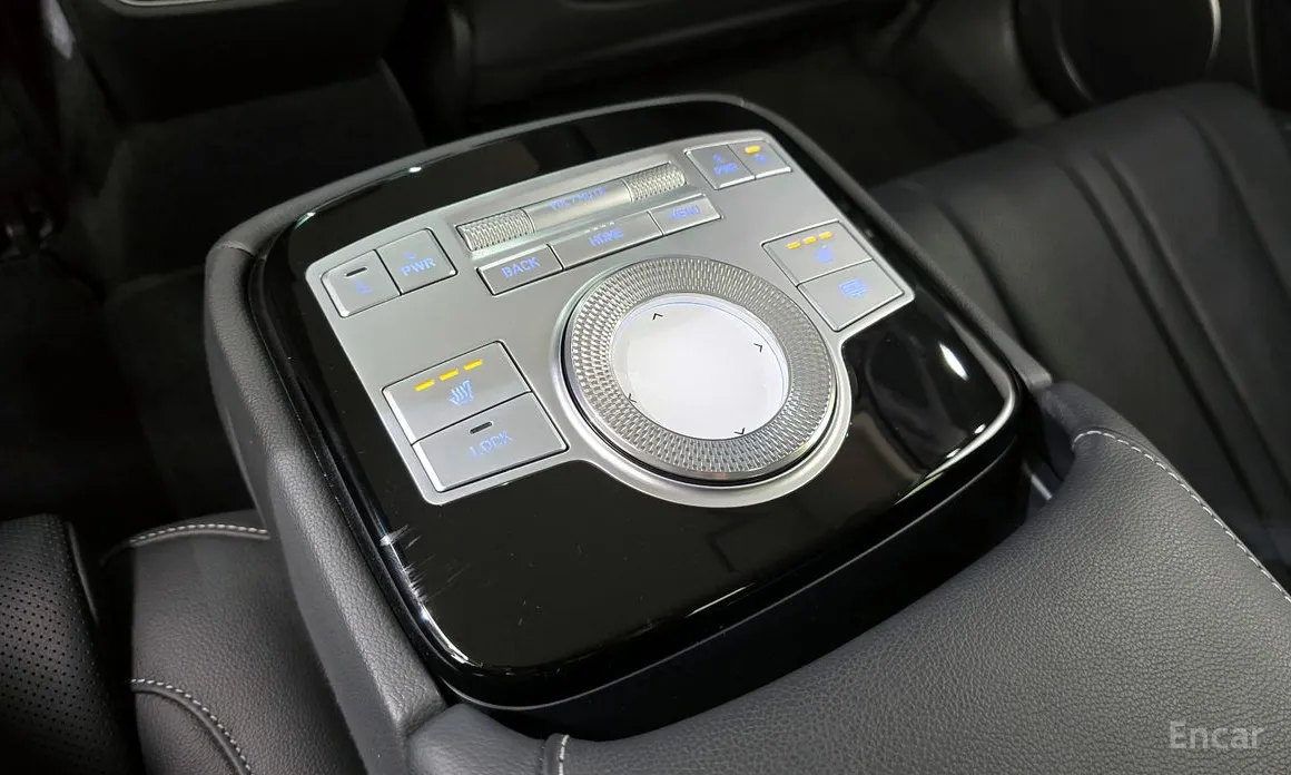 Фото 18 - Genesis G80