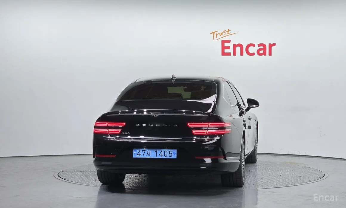 Фото 4 - Genesis G80