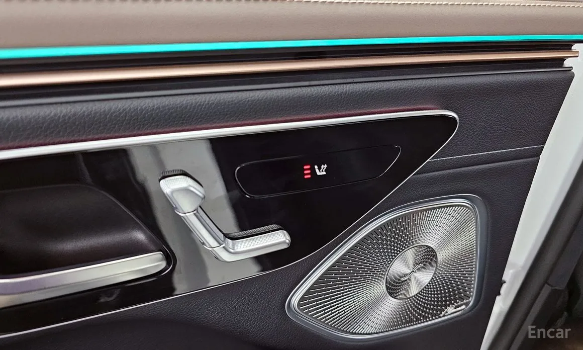 Фото 18 - Mercedes-Benz EQS