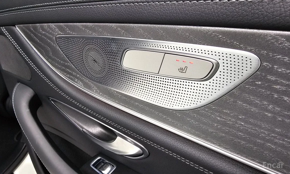 Фото 18 - Mercedes-Benz AMG GT