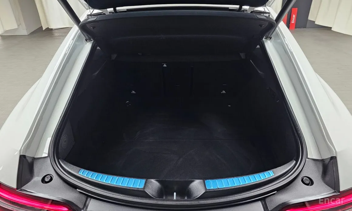 Фото 20 - Mercedes-Benz AMG GT