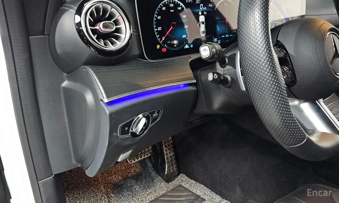 Фото 13 - Mercedes-Benz CLS-Class