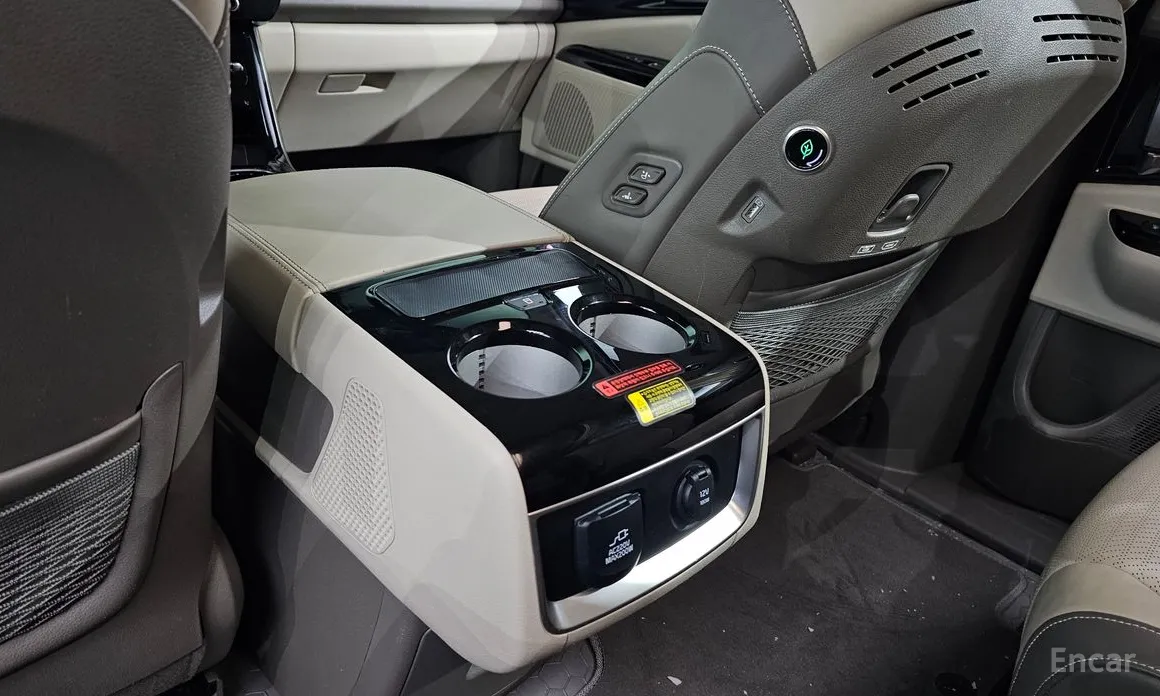 Фото 16 - Kia Carnival