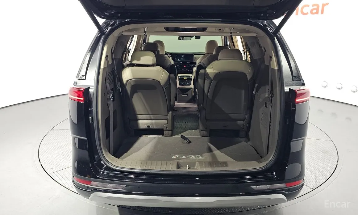 Фото 17 - Kia Carnival