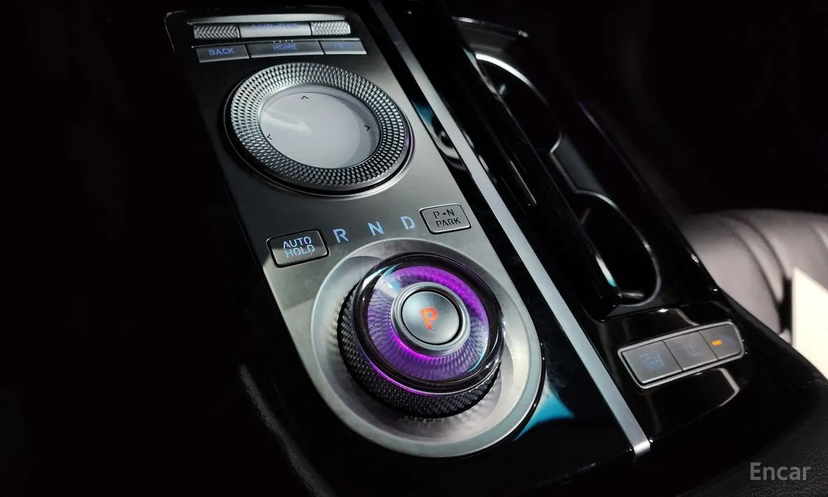 Фото 9 - Genesis G80