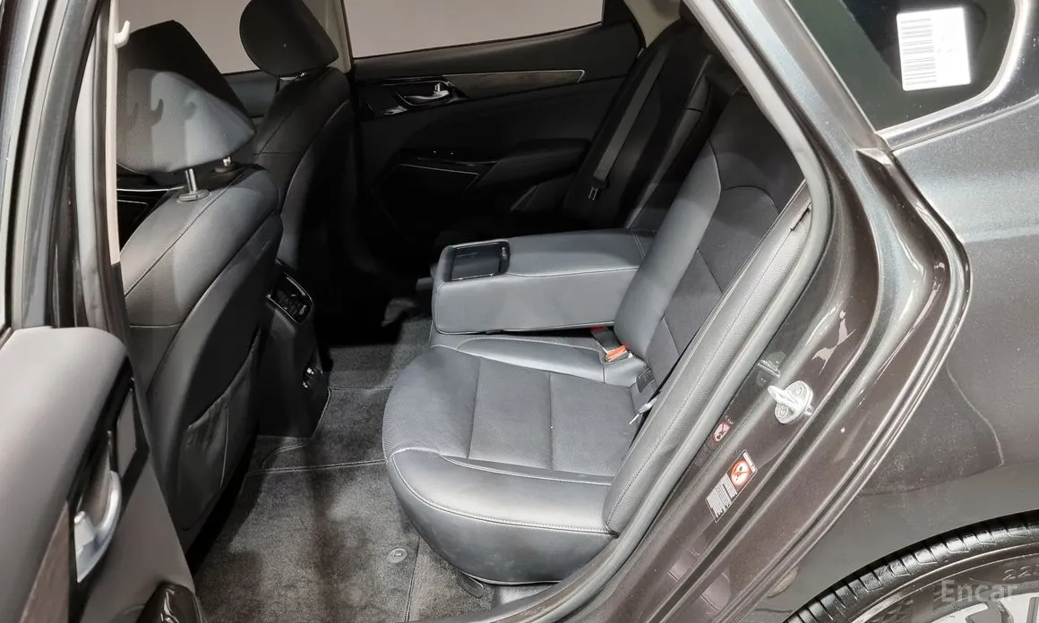 Фото 11 - Kia K7