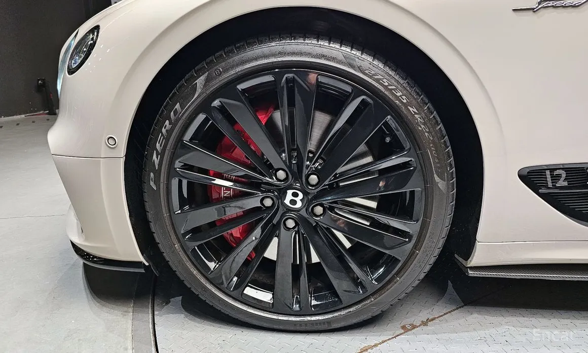 Фото 5 - Bentley Continental GT