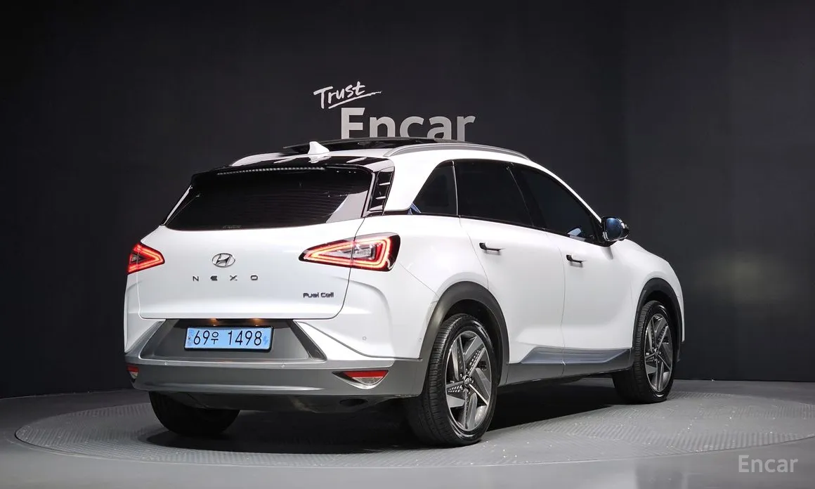 Фото 2 - Hyundai Nexo