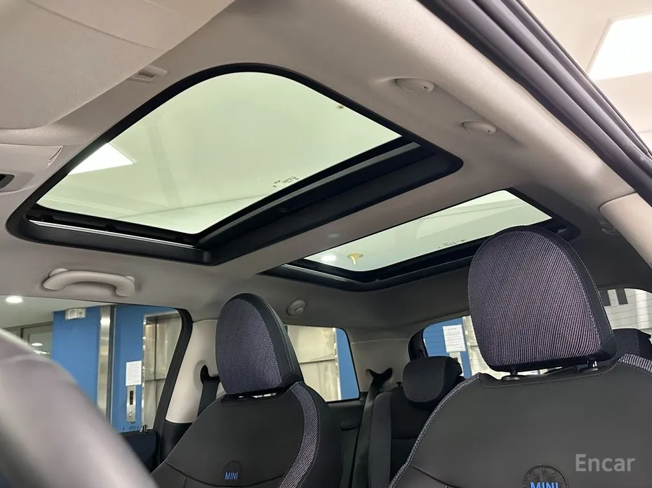 Фото 18 - Mini Cooper
