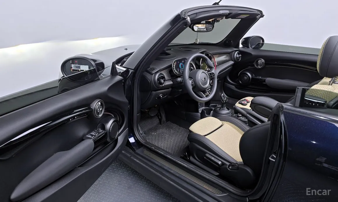 Фото 11 - Mini Cooper Convertible