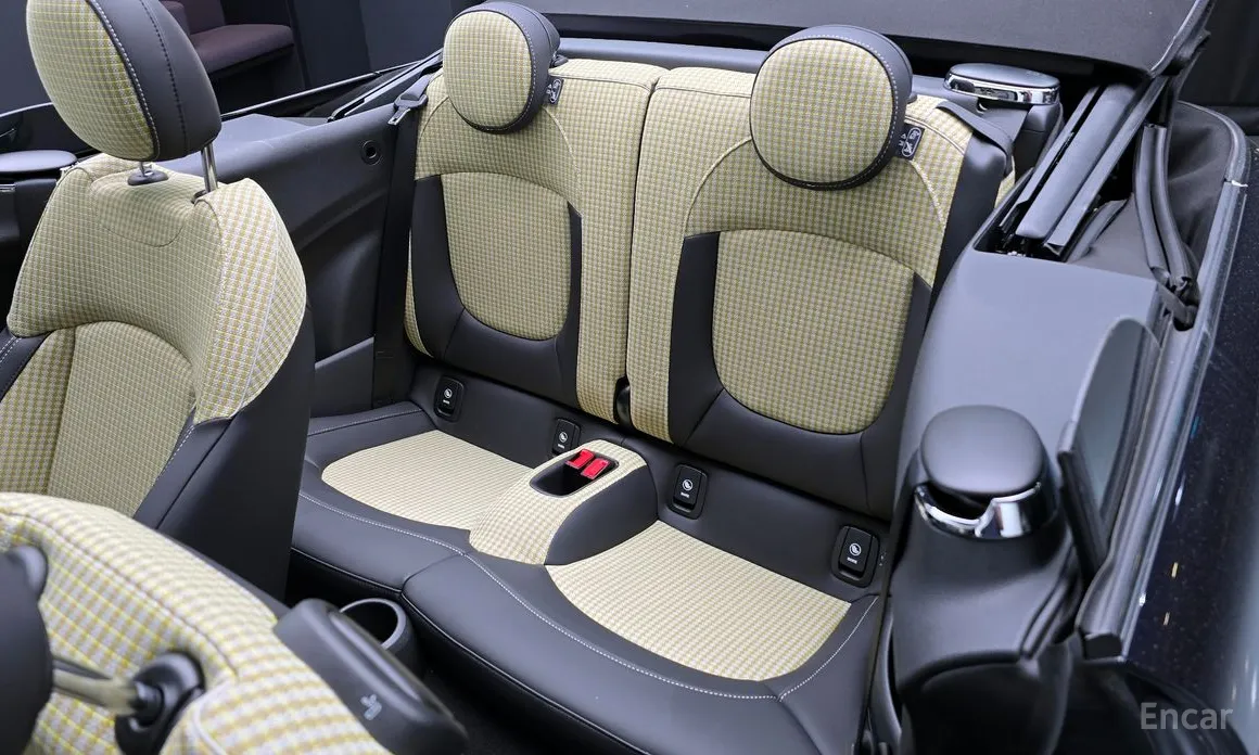 Фото 12 - Mini Cooper Convertible