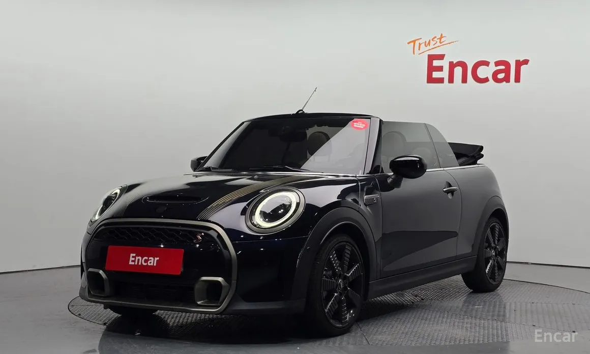 Фото 20 - Mini Cooper Convertible