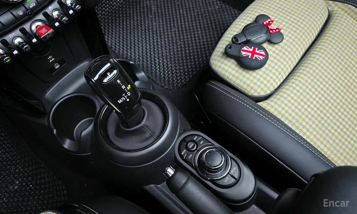 Фото 9 - Mini Cooper Convertible