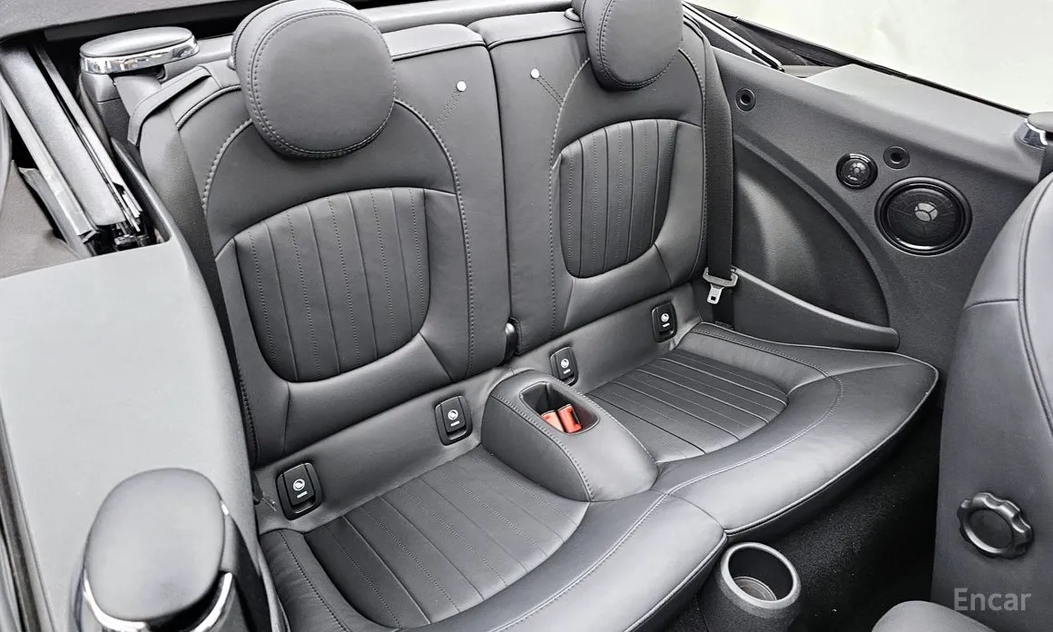 Фото 12 - Mini Cooper Convertible