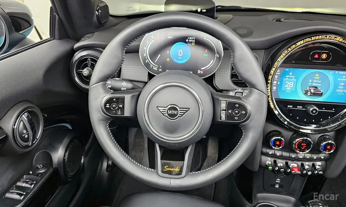 Фото 13 - Mini Cooper Convertible