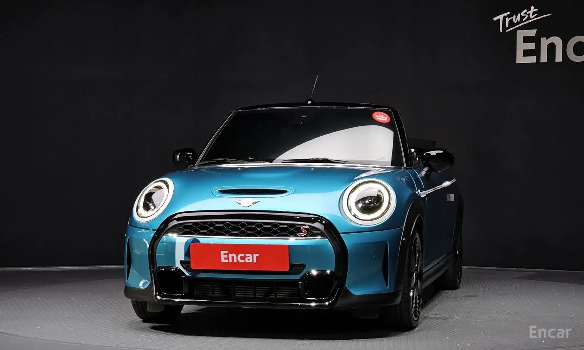 Фото 3 - Mini Cooper Convertible