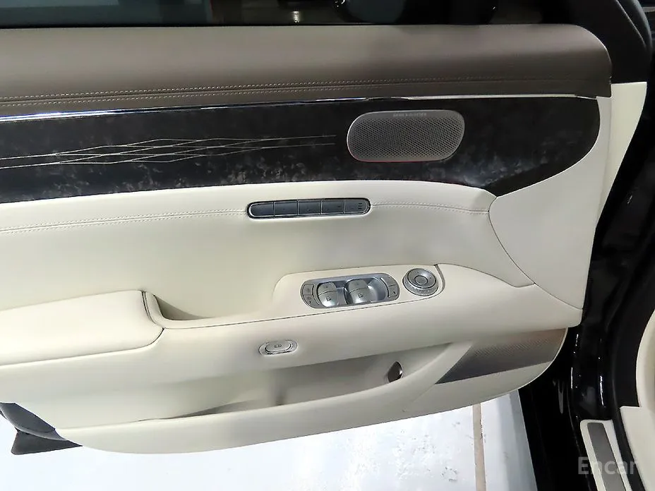 Фото 14 - Genesis G90