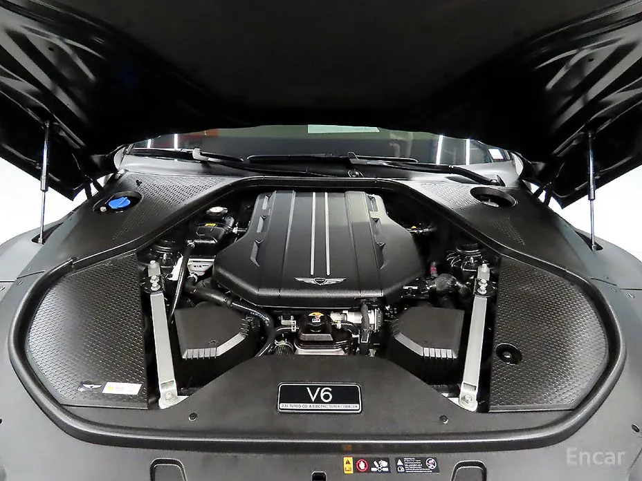 Фото 19 - Genesis G90