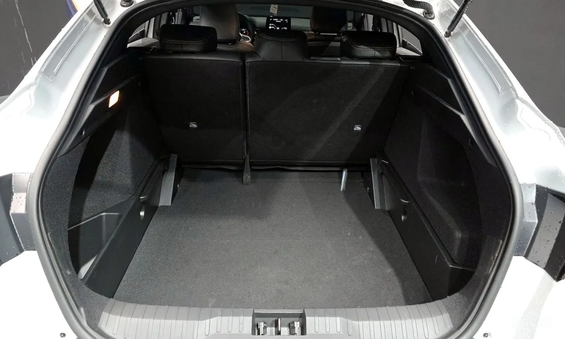 Фото 20 - Renault Arkana