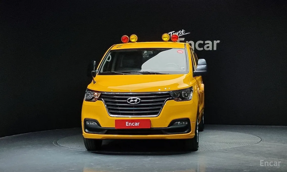 Фото 3 - Hyundai Starex