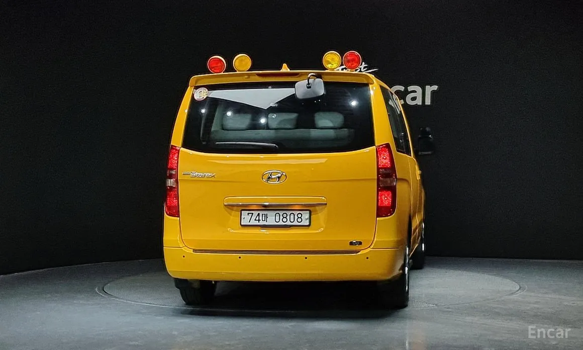 Фото 4 - Hyundai Starex