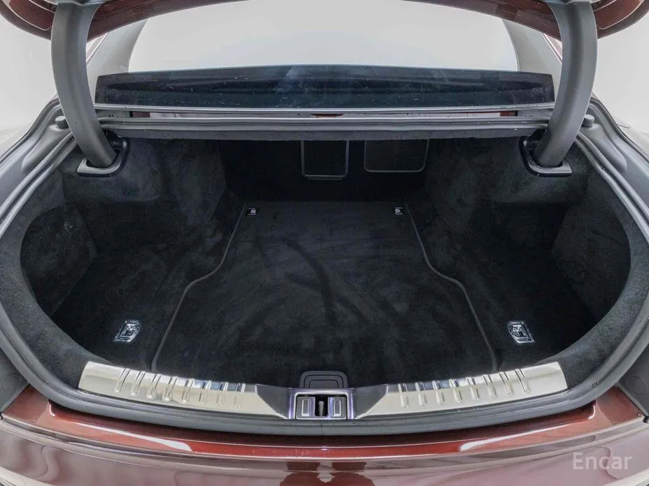 Фото 12 - Bentley Flying Spur